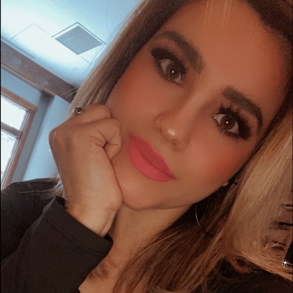 Meet your Posher, Marisol - Picture 1 of 1